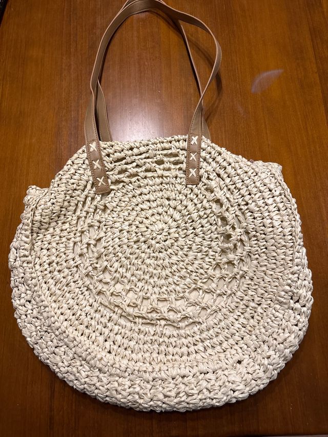 Bolso de paja redondo beige