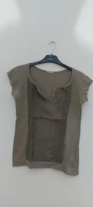 Camiseta beige/marrón talla S