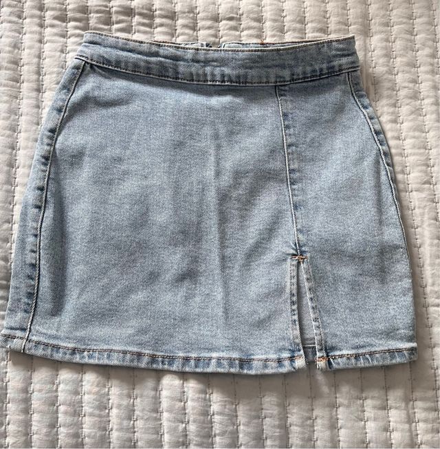 Falda vaquera lisa con abertura