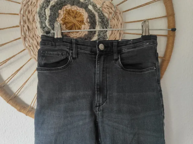 Lote 2 vaqueros pitillo grises talla 32