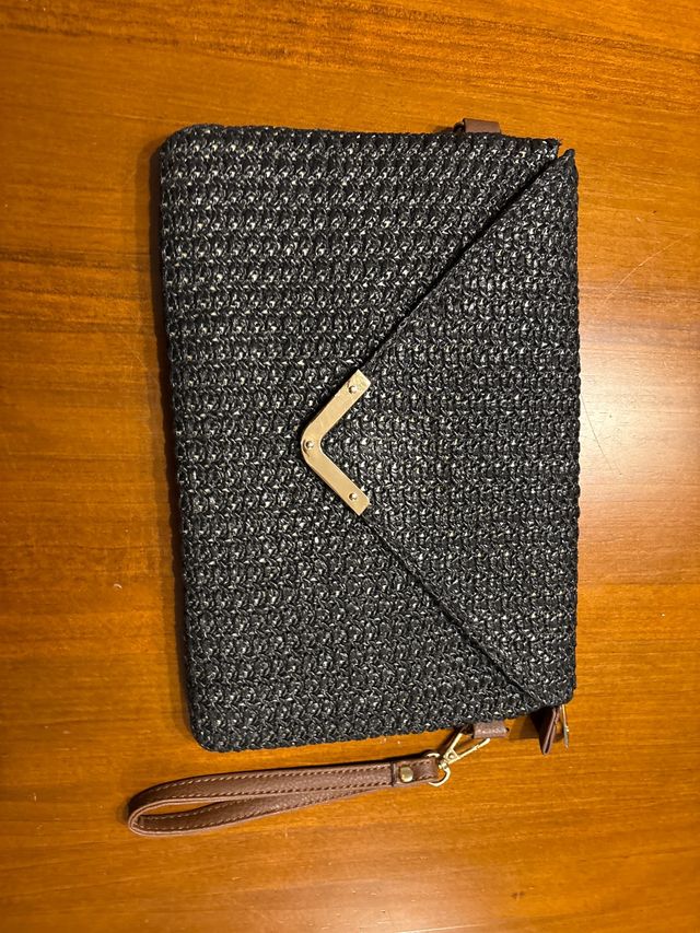 Bolso de mano tejido negro