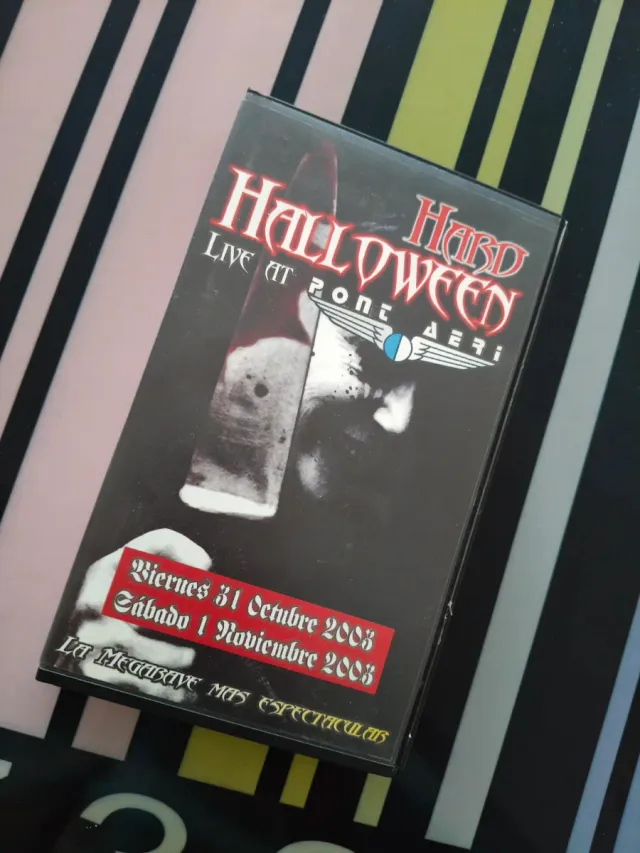 Cinta VHS "Hard Halloween Live at Pont Aeri"