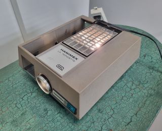 Proiettore diapositive Hanimex La Rondette 800A