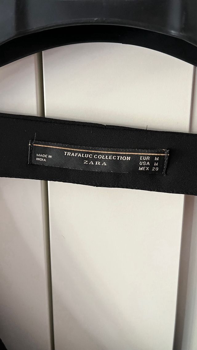 Blusa Zara Negra Manga Campana