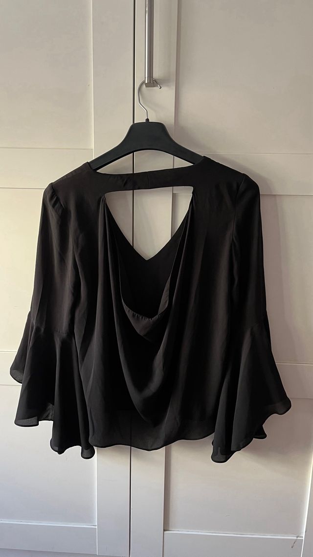 Blusa Zara Negra Manga Campana