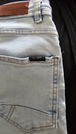 Pull&Bear Vaqueros Desgastados Azul Talla M