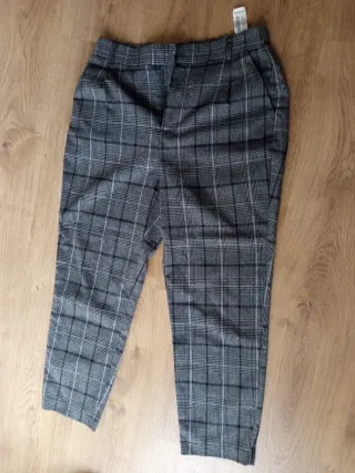 Pantalón cuadros Stradivarius Talla S