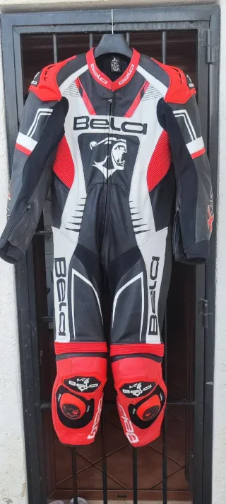 Mono de moto Bela negro, blanco y rojo talla 48