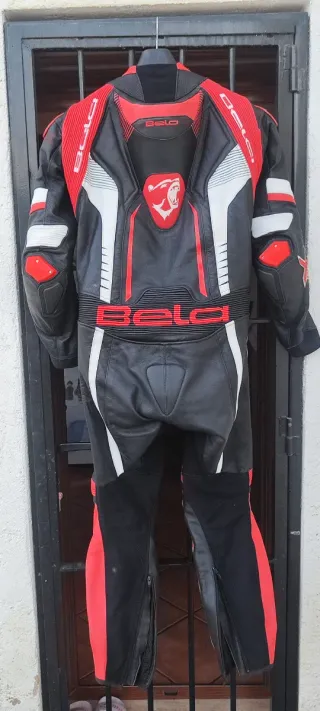 Mono de moto Bela negro, blanco y rojo talla 48