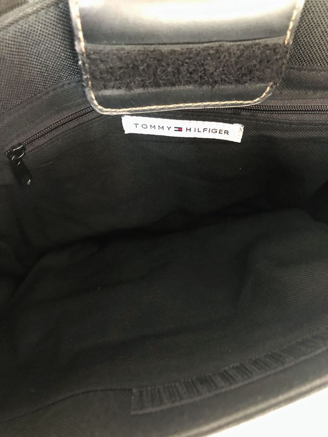 Bolso Tote Tommy Hilfiger Negro