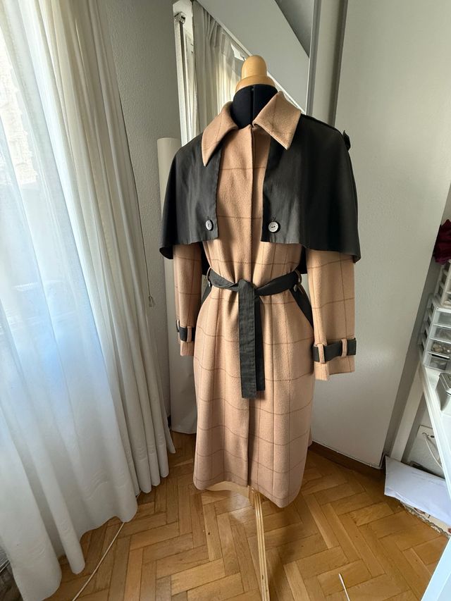 Exclusivo abrigo de alpaca de diseñador / Nuevo