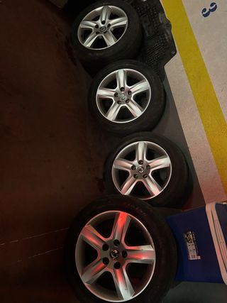 Llantas y gomas Skoda 205/55/16