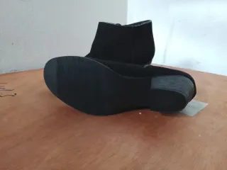 Stivali C&A neri con tacco, nuovi con cartellino