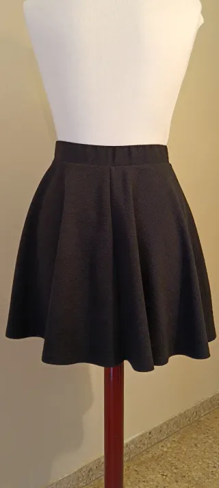 Falda skater negra talla S