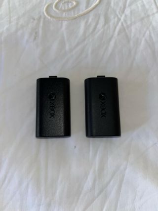 Xbox One S All Digital + 2 mandos