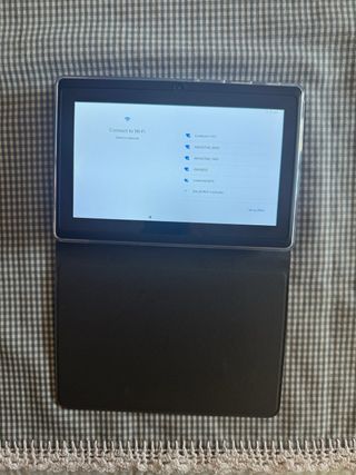 Tablet Android Negra con Funda