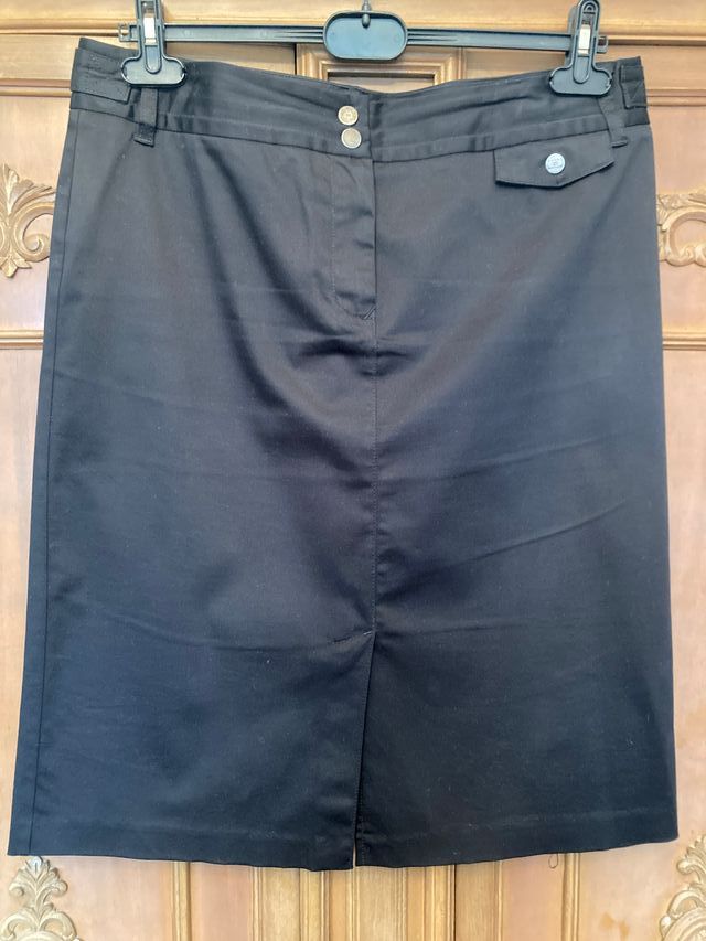 Falda negra midi Tommy Hilfiger