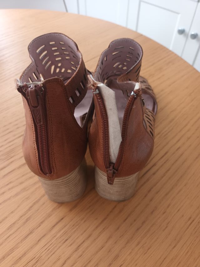 Sandalias Cayetano Giménez Piel Marrón