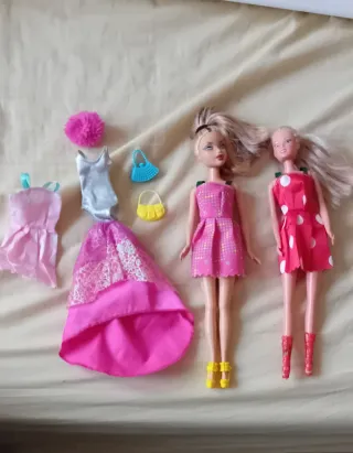 Bambole Bratz e Barbie con Abbigliamento