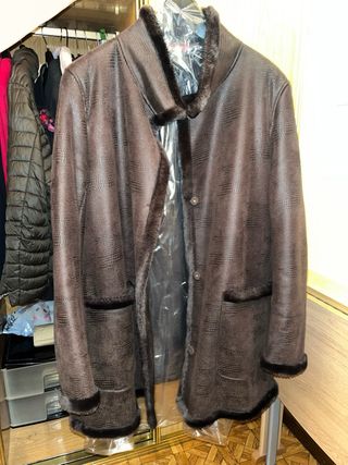 Abrigo Adolfo Domínguez Marrón