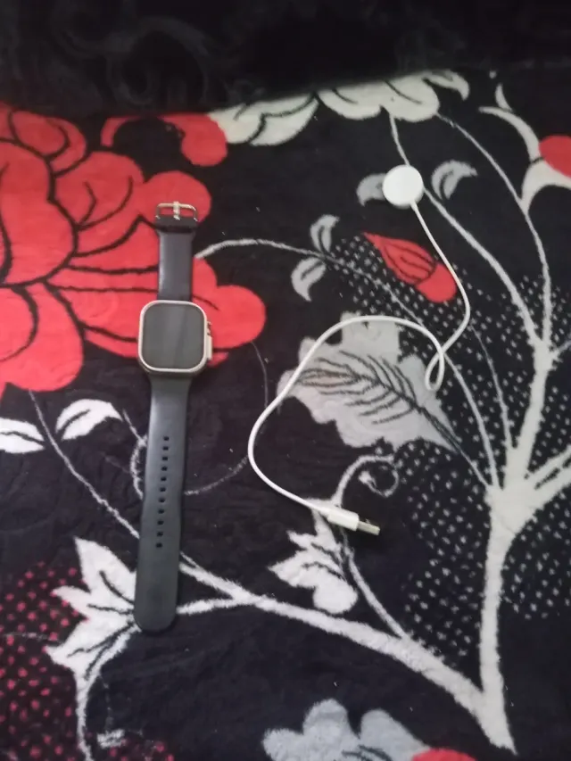 Reloj Inteligente Negro y Plateado