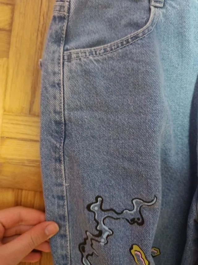 Pantalones vaqueros customizados