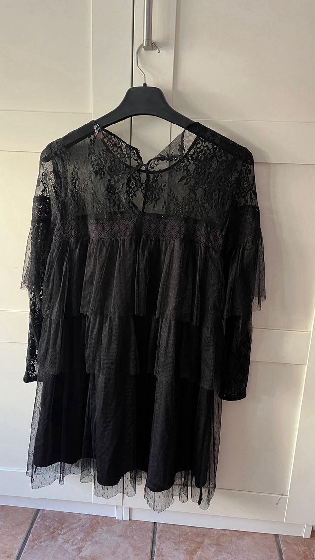 Vestido Zara Negro Encaje Tulle