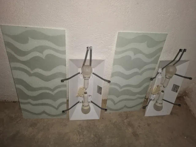 Apliques de pared cristal y metal.