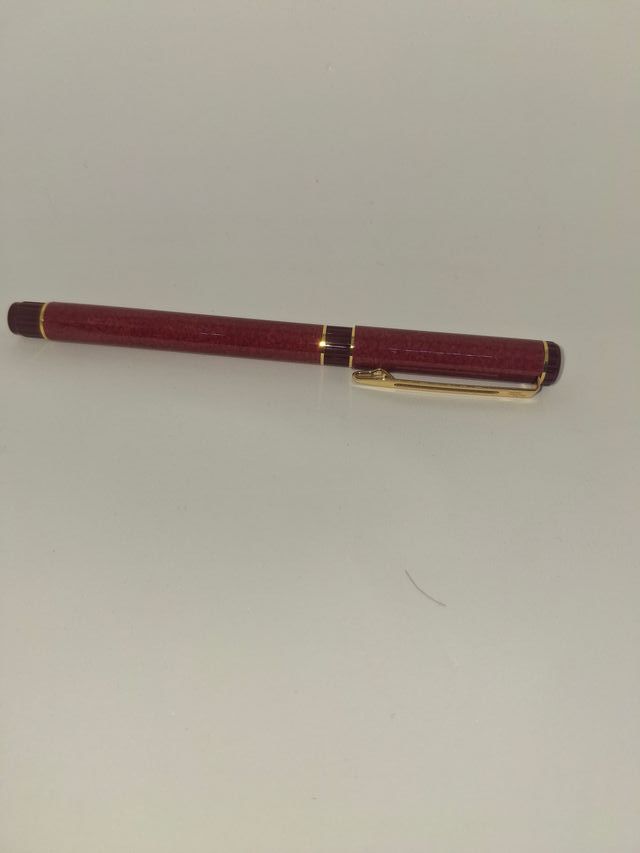Pluma estilográfica Waterman Paris – Roja marmolad