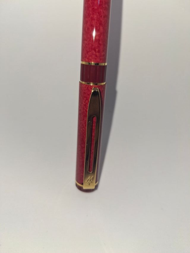Pluma estilográfica Waterman Paris – Roja marmolad