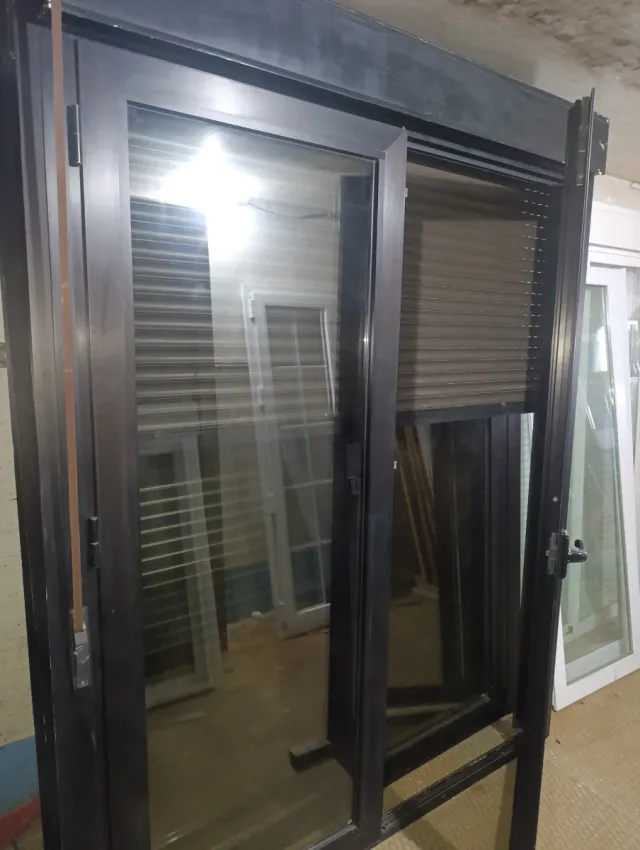 Ventana balconera aluminio  alto 237x180ancho