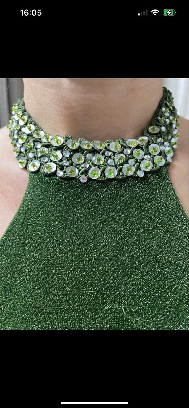 Vestido de fiesta verde brillante