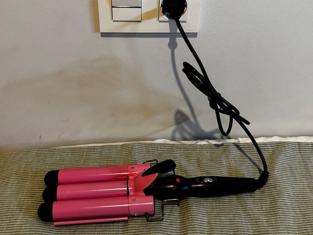 Ferro per Capelli Onde Triple Rosa