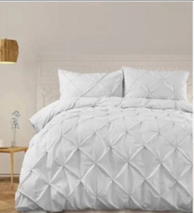 Ropa de cama blanca Pintuck 240x210