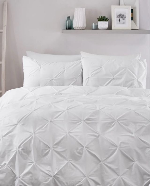 Ropa de cama blanca Pintuck 240x210