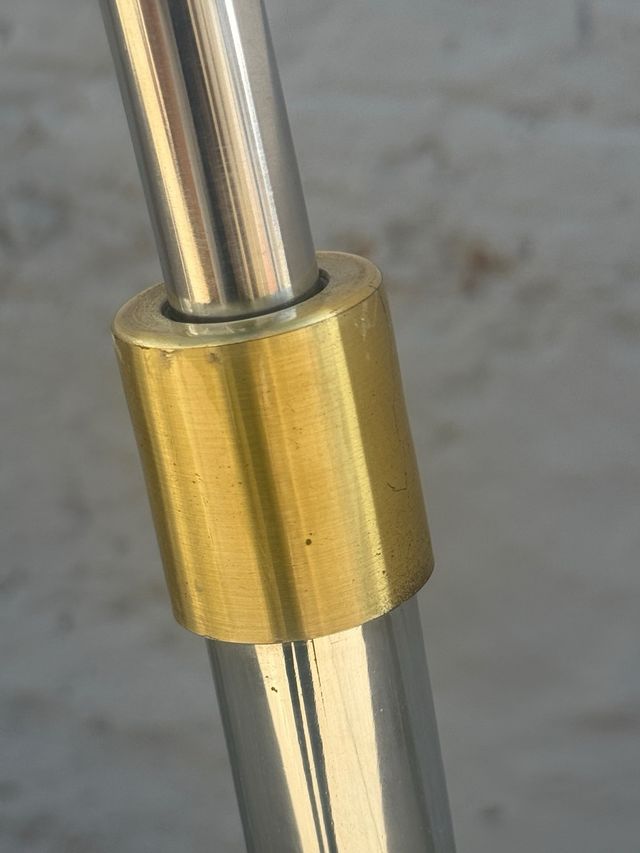 Lámpara de arco laton, metacrilato y acero