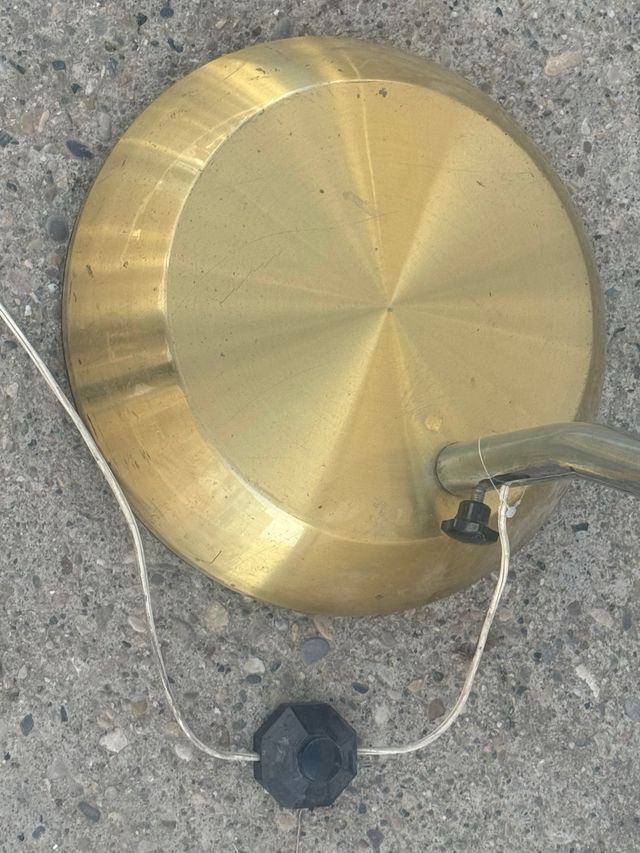 Lámpara de arco laton, metacrilato y acero