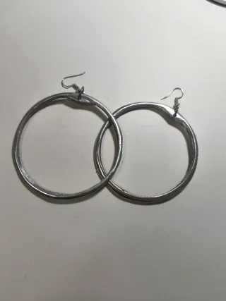 Orecchini a cerchio grandi