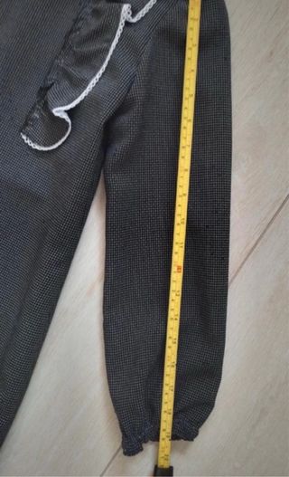 Vestido gris con volantes manga larga T.10-12