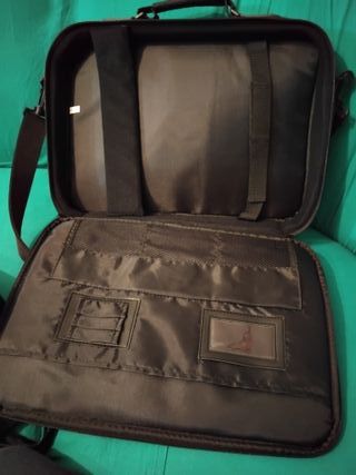 Funda para PC o Tablet Value Negra