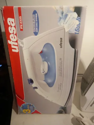 Plancha de ropa Ufesa con vapor