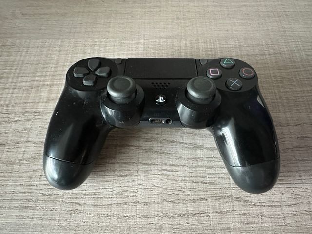 PLAYSTATION 4 PRO 1 TB NEGRA.