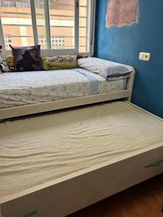 Cama nido con escritorio y 4 cajones