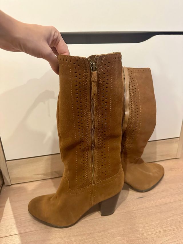 Botas de media pierna marrones