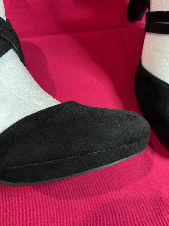 Scarpe con tacco eleganti nere e bianche