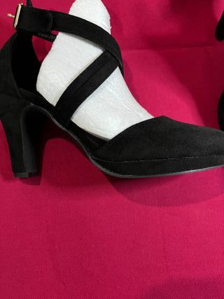 Scarpe con tacco eleganti nere e bianche