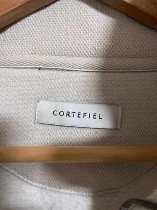 Jersey Cortefiel beige con cremallera