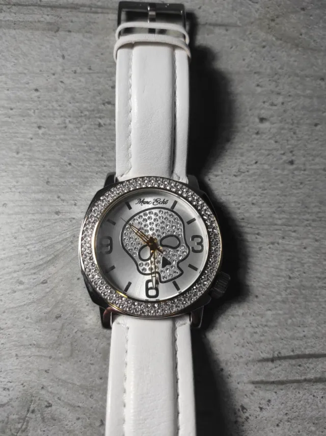 Reloj Marc Ecko Calavera Acero Inoxidable Cuero