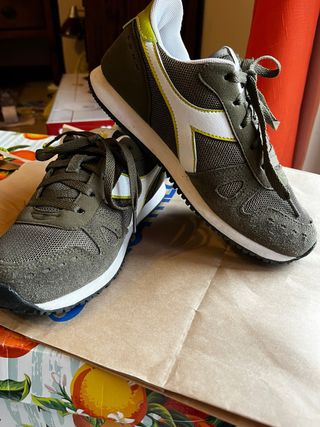 Scarpe Diadora verdi militare e bianche