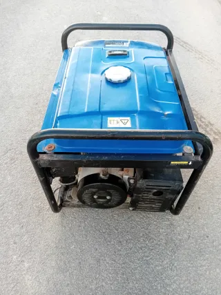 Generador Eléctrico Bison Power Azul 13,hp 7,0kw